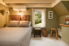 4 bedrooms, desk, free WiFi, bed sheets - Creekfront Cabin Sauna & Hot Tub Hikers Hollow (Cuddebackville)