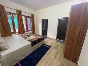 1 bedroom - One BHK with Garden View

 (Manali)