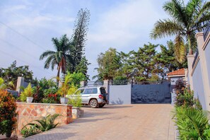 Property grounds - Escape to Tranquility. A homely place close to everything but hidden from view. (Kampala)