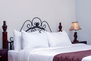 5 bedrooms, iron/ironing board, travel cot, WiFi