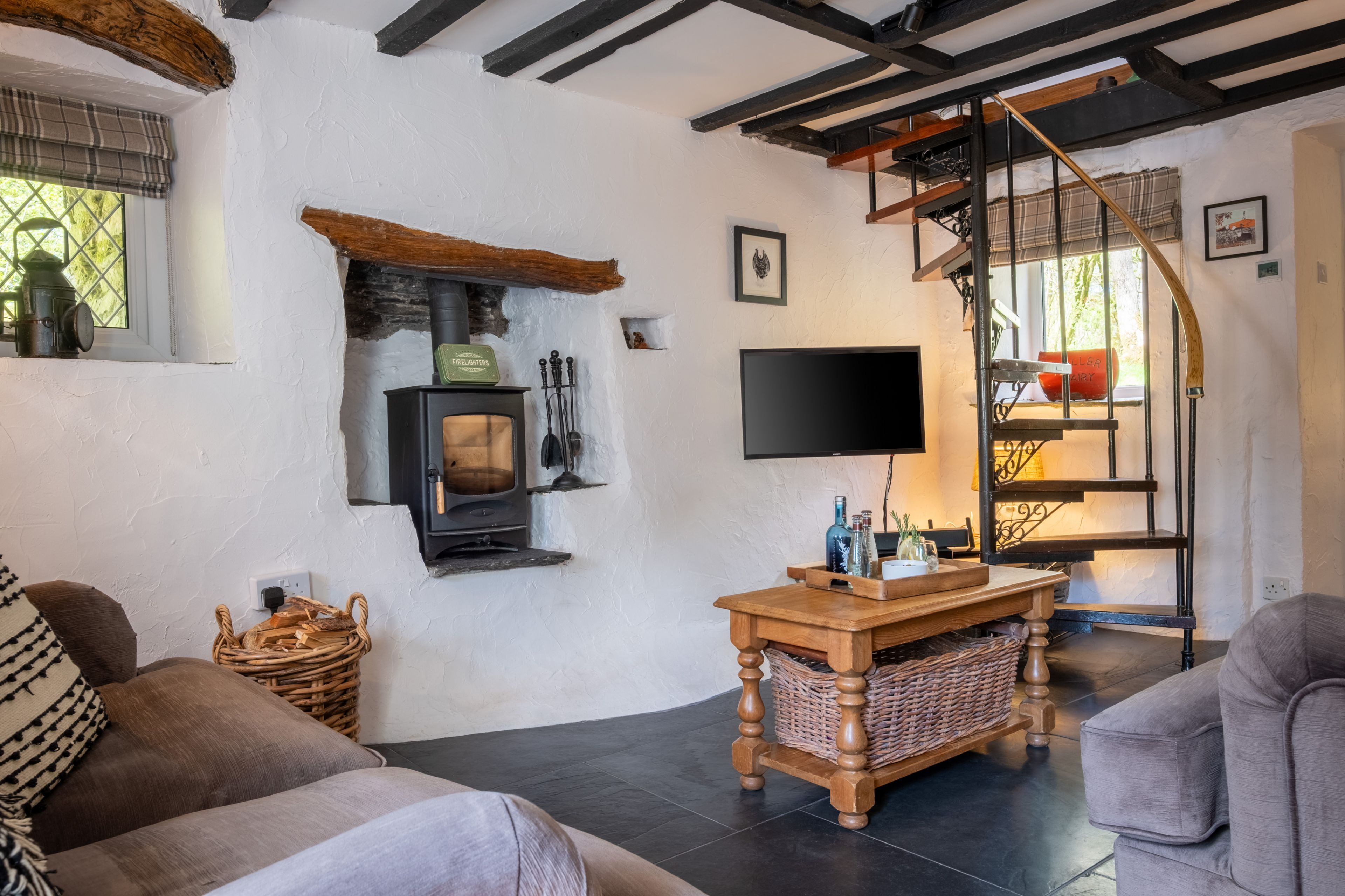 Fernseher, Kamin