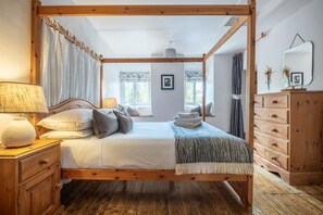 2 slaapkamers, een strijkplank/strijkijzer, wifi, beddengoed