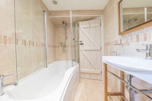 Hair dryer, towels - Mill Cottage - sleeps 2, dog friendly, peaceful with parking (Windermere)