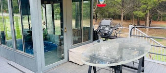 Bastrop Tiny Disc Golf Retreat