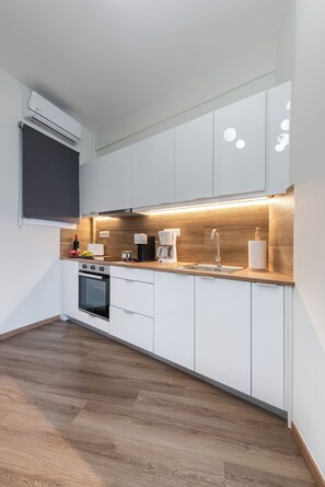 Acropolis Divine Penthouse with hot tub | Interior - Acropolis Divine Apartments (Athens)