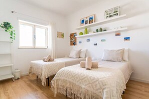 2 quartos, ferros/tábuas de passar roupa, Wi-Fi, roupa de cama