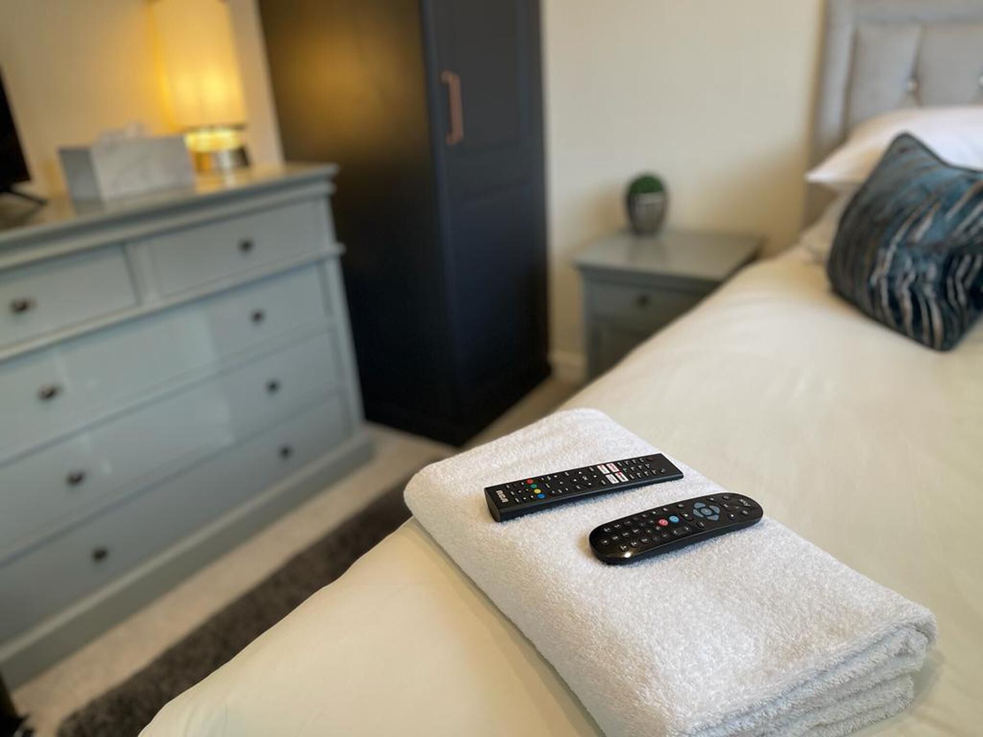 Casa de campo | 2 dormitorios, escritorio, sistema de insonorización