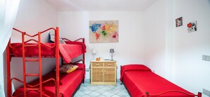 2 Schlafzimmer, Zimmersafe, Bügeleisen/Bügelbrett, Reisekinderbett