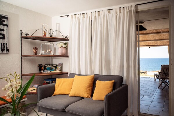 Smart TV, fireplace, video games, books - Casa Lugori (Porto Palma)