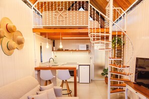 Cabana Ipe | Living area | Flat-screen TV