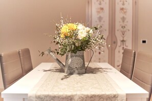 Dining - Appartamento al Centro Fiumicino Vicino a Tutti I Servizi a Pochi Passi dal Mare (Fiumicino)