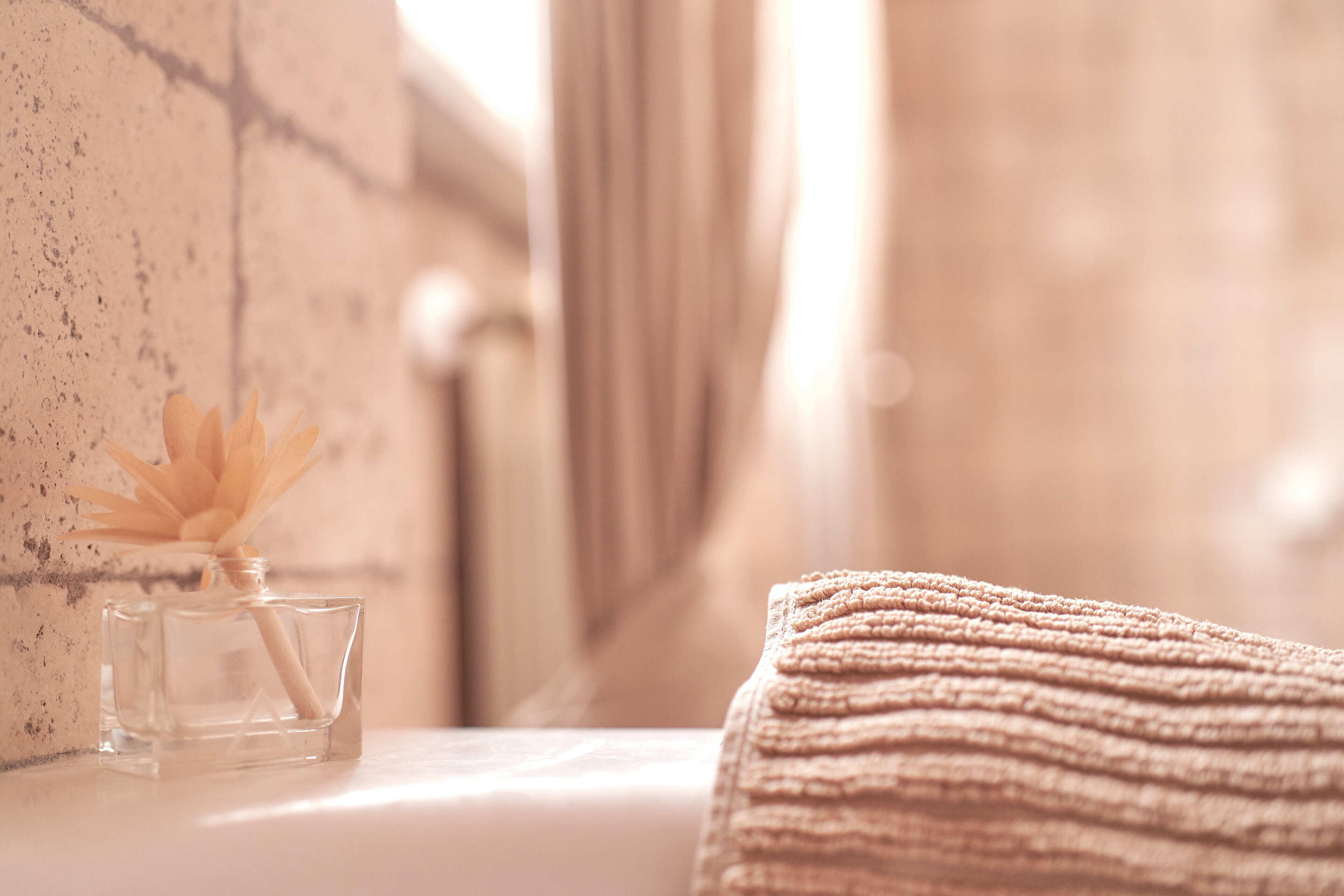 Dusche, kostenlose Toilettenartikel, Haartrockner, Bademäntel