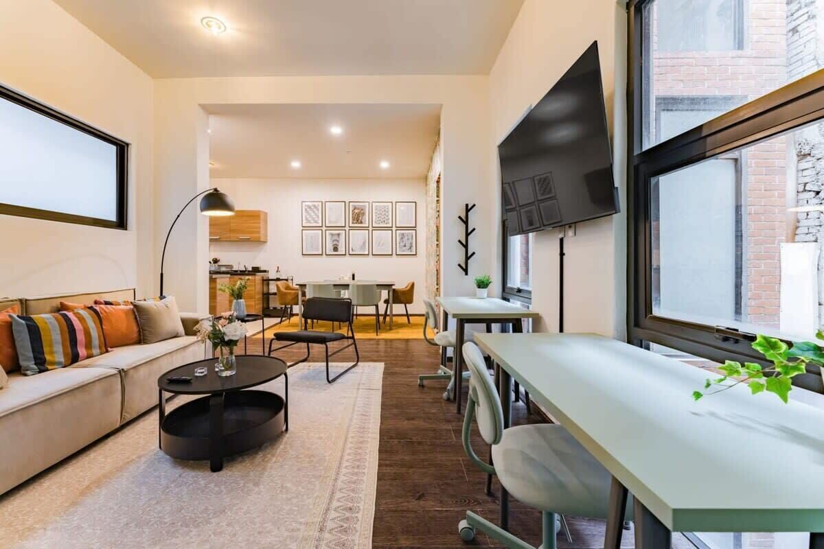 Smart TV, offices