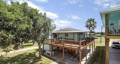 Luxury Waterfront Property For A Big Family