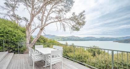 Harbour Haven - Akaroa Holiday Home