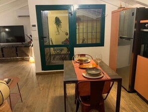 Dining - Casapoesia, Design e Silenzio in Centro Storico (Bologna)