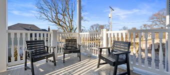 Contemporary Condo Downtown Sandusky