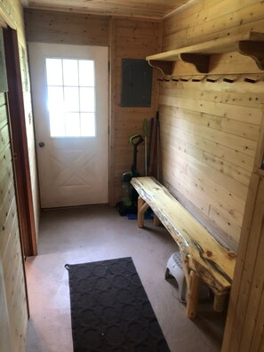 Interior - Cabin close to trails. Excellent location. (Eckerman)