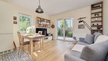 Apartment, 1 Bedroom, Terrace | Living room