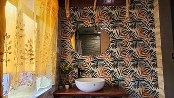 Towels, soap, toilet paper