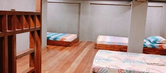 A place to stay in La Union (surftown) ,Urbiztondo beach. Group of 10.