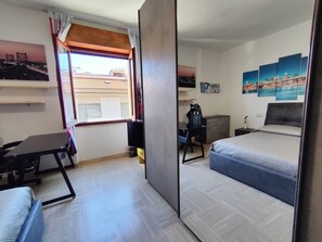 4 bedrooms, iron/ironing board, WiFi, bed sheets - Sardinia Apartments (Sassari)