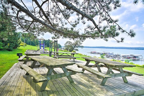 Lakeside Retreat in Dewittville w/ Pool Access!