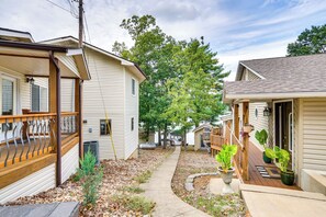 Interior - Lakefront Home w/ Private Dock in Sunrise Beach! (Sunrise Beach)