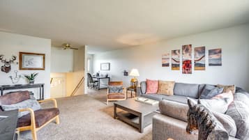 House (4 Bedrooms) | Front of property