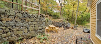 Historic Home in Taylors Falls w/ Patio & Fire Pit