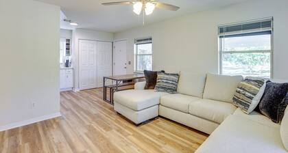Williston Home w/ Yard: 6 Mi to Devils Den Spring