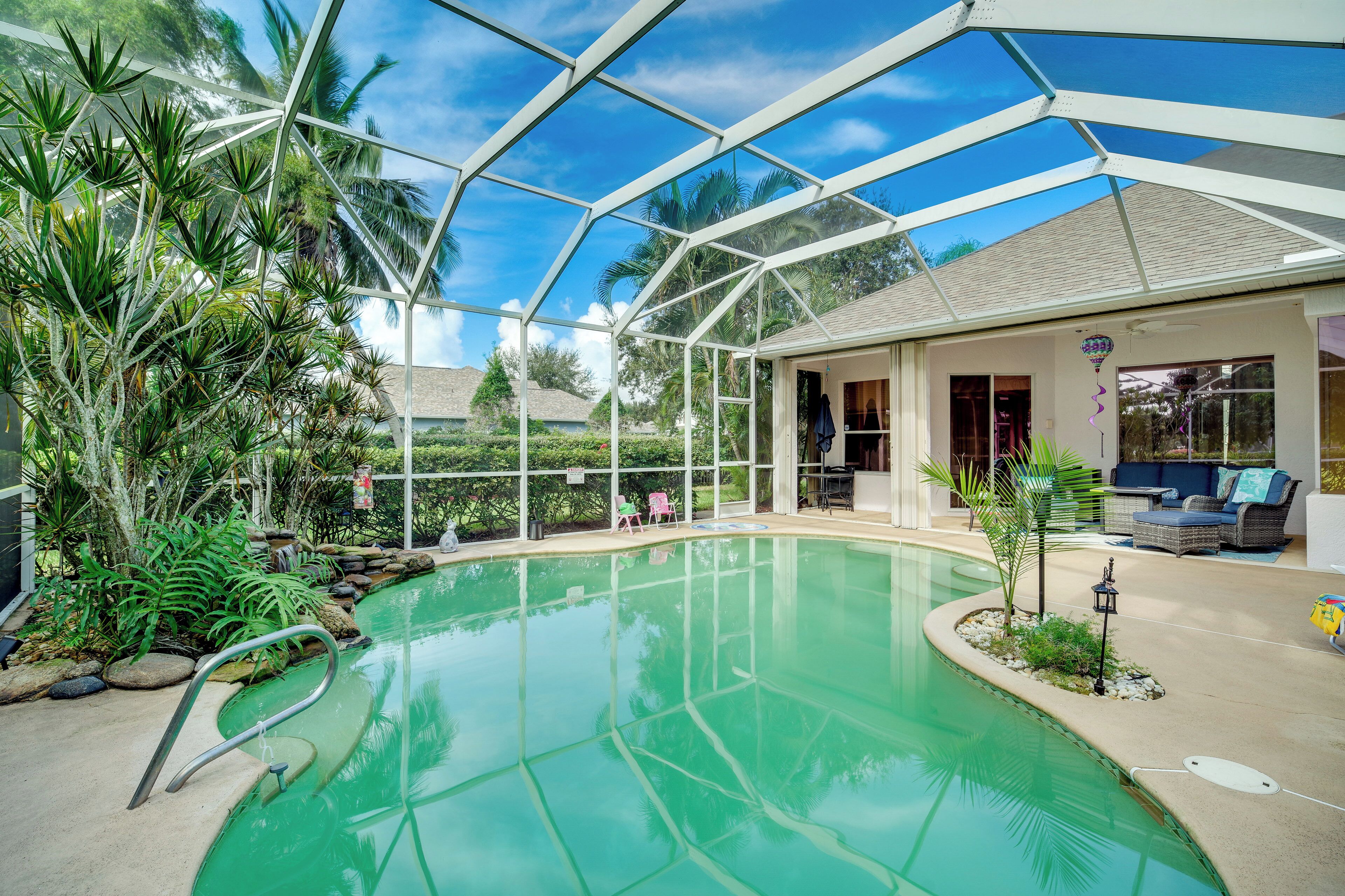 單棟房屋 (4 Bedrooms) | 住宿正面