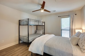 Casa (2 Bedrooms) | Interior