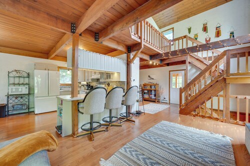 8 Mi to Attitash Mountain Resort: Dreamy Mtn Home