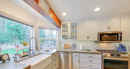 Charming Idaho Home w/ Hot Tub, Near Beaches!