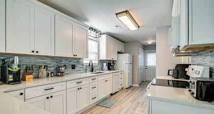 Walk to Ocean: Surfside Beach Gem w/ Private Pool