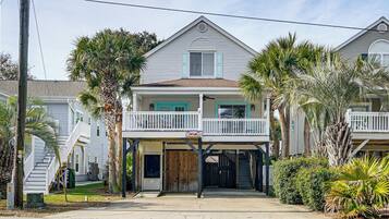 House (3 Bedrooms) | Front of property