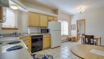 House (1 Bedroom) | Interior