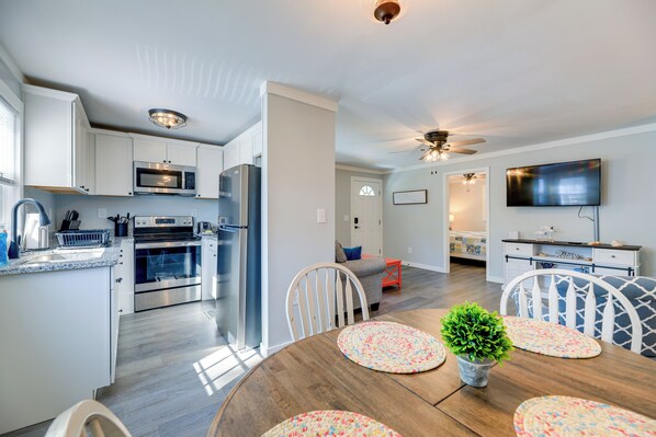 House (2 Bedrooms) | Interior