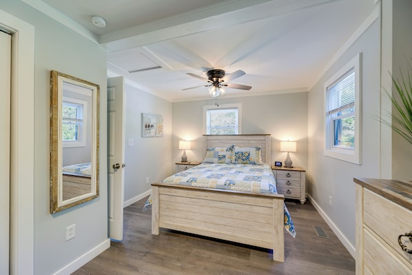 House (2 Bedrooms) | Interior