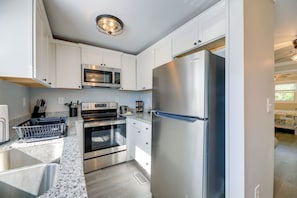 House (2 Bedrooms) | Interior