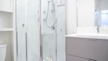 Luxury Condo | Bathroom