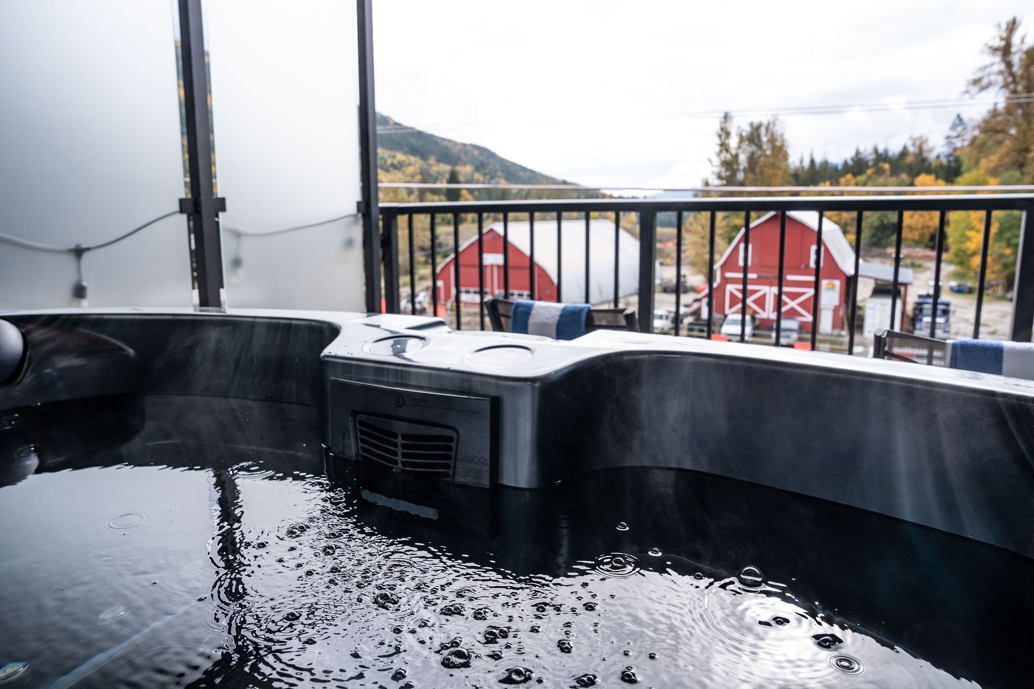 Luxury Condo | Private spa tub