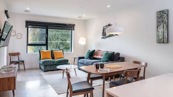 Luxury Condo | Living area