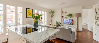 Chambre Privée Parisienne - Confortable et Proche du Métro