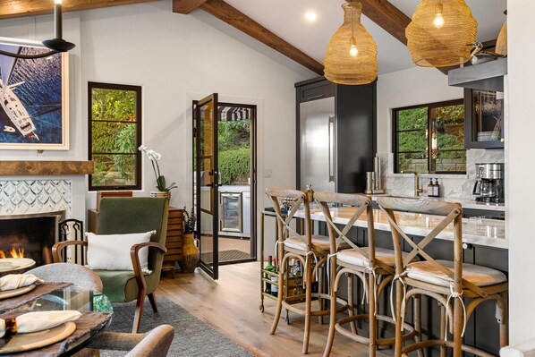 Dining - Montecito Oaks - where luxury and tranquility meet! (Montecito)