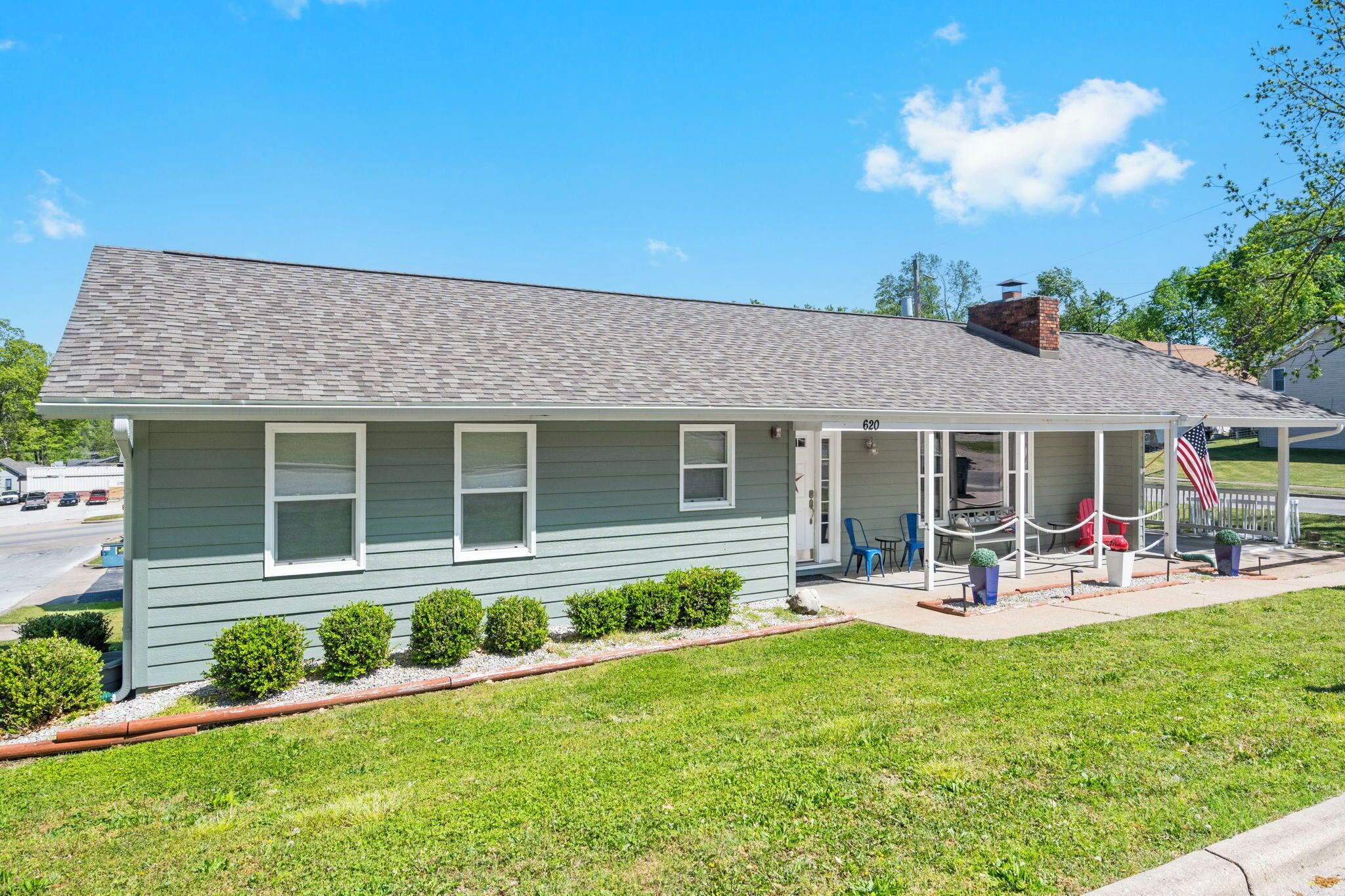 Branson Downtown Beauty – 4 BDR Home Sleeps 15