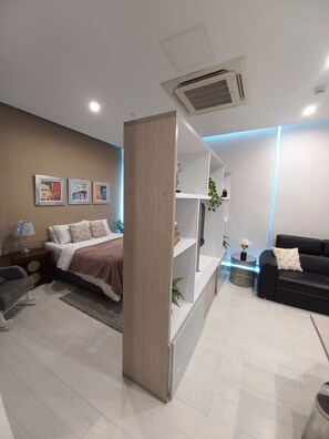 1 chambre, fer et planche à repasser, Wi-Fi, draps fournis