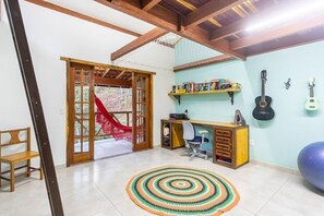 Interior - Casa Namestê (Nova Friburgo)