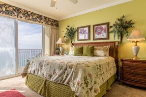 4 bedrooms, Internet, bed sheets - 4BR 3BA at the Boardwalk with breathtaking sunset views on the 17th Floor! (Panama City Beach)